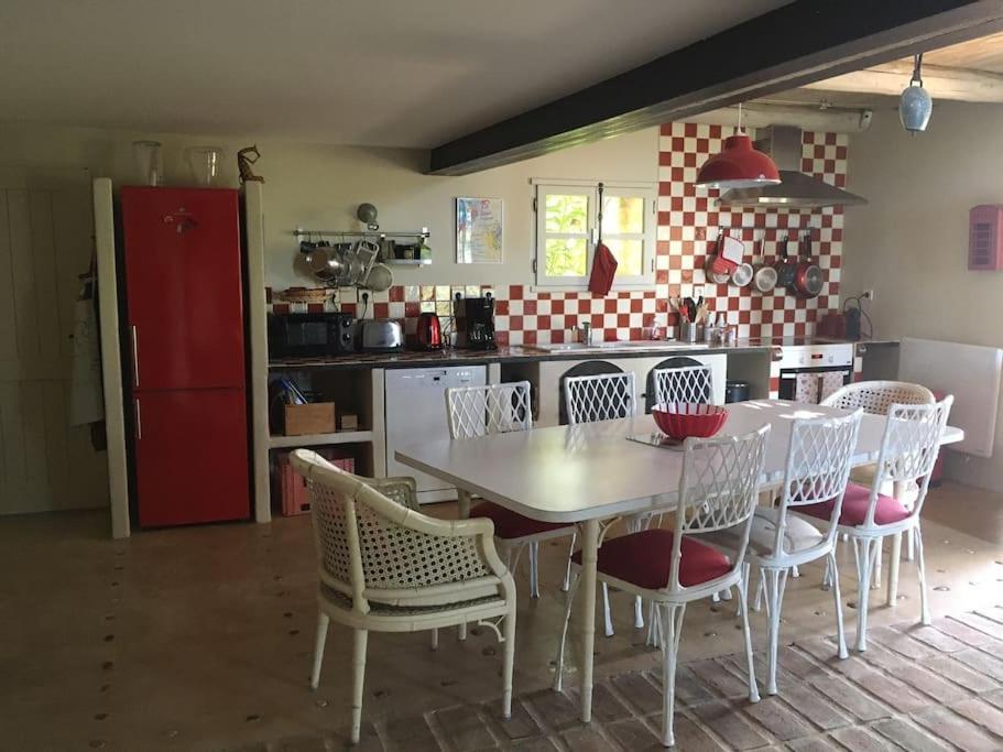 Gite Des Amis Domaine De Mas Caron Caromb Екстериор снимка