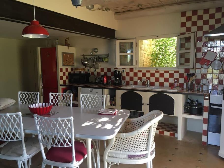 Gite Des Amis Domaine De Mas Caron Caromb Екстериор снимка